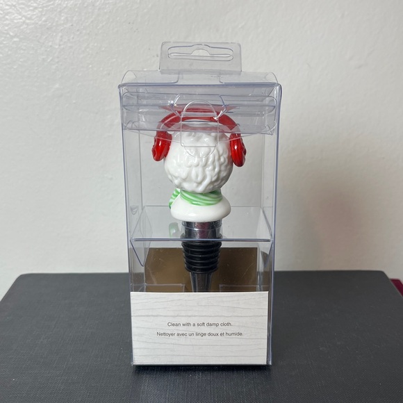 Pier 1 Ceramic White Dog w Red Earmuffs Green Scarf Holiday Wine Bottle Stopper - Picture 4 of 8